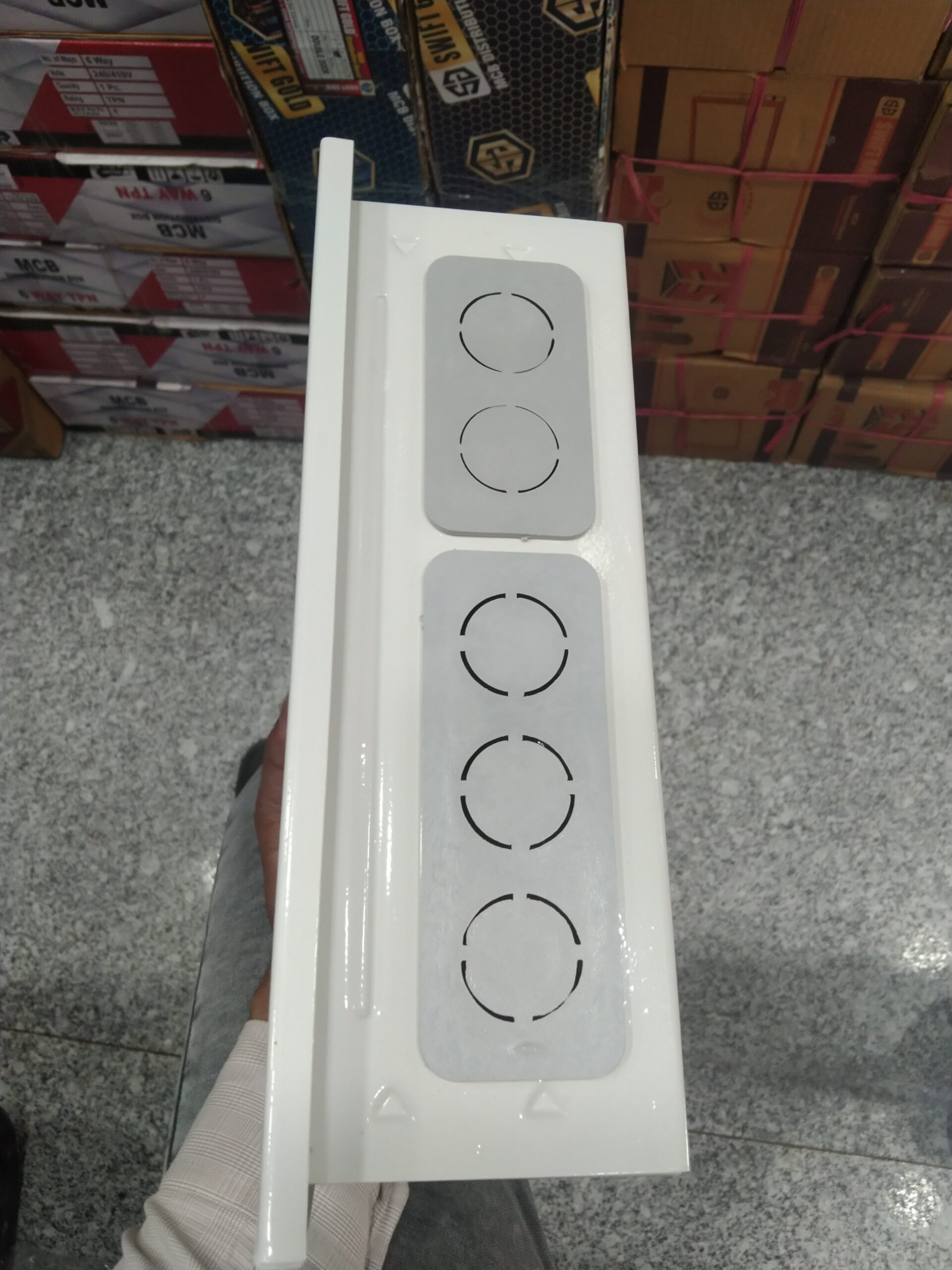 10 Way MCB Box Mild Steel - Image 6
