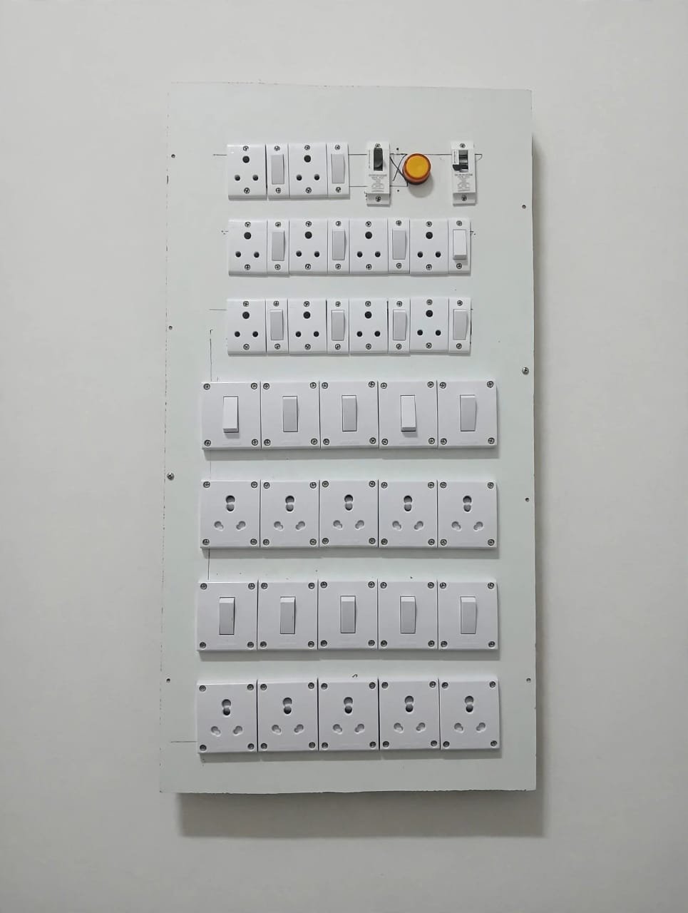 Extension Board 20 Socket Wooden Extension Board – 20 Socket with 2 MCB, Indicator & 4mm Heavy-Duty Copper Cable