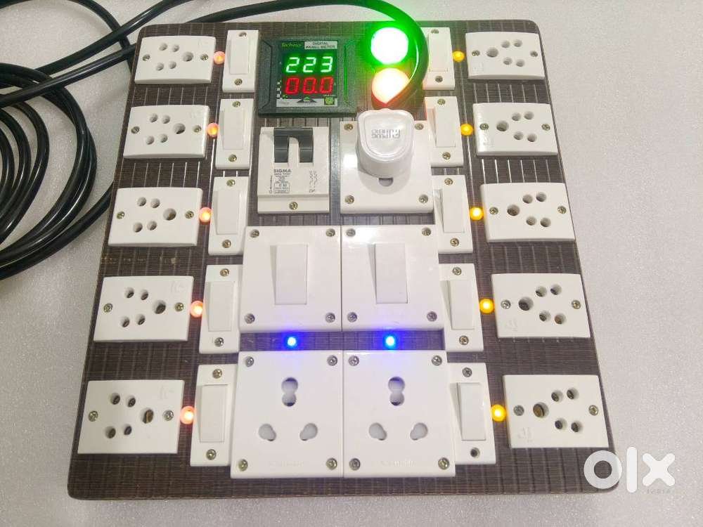 Heavy-duty wooden extension board with 10 sockets, 10 switches, 2-pole MCB, indicators, voltmeter and 2.5mm copper wire.
