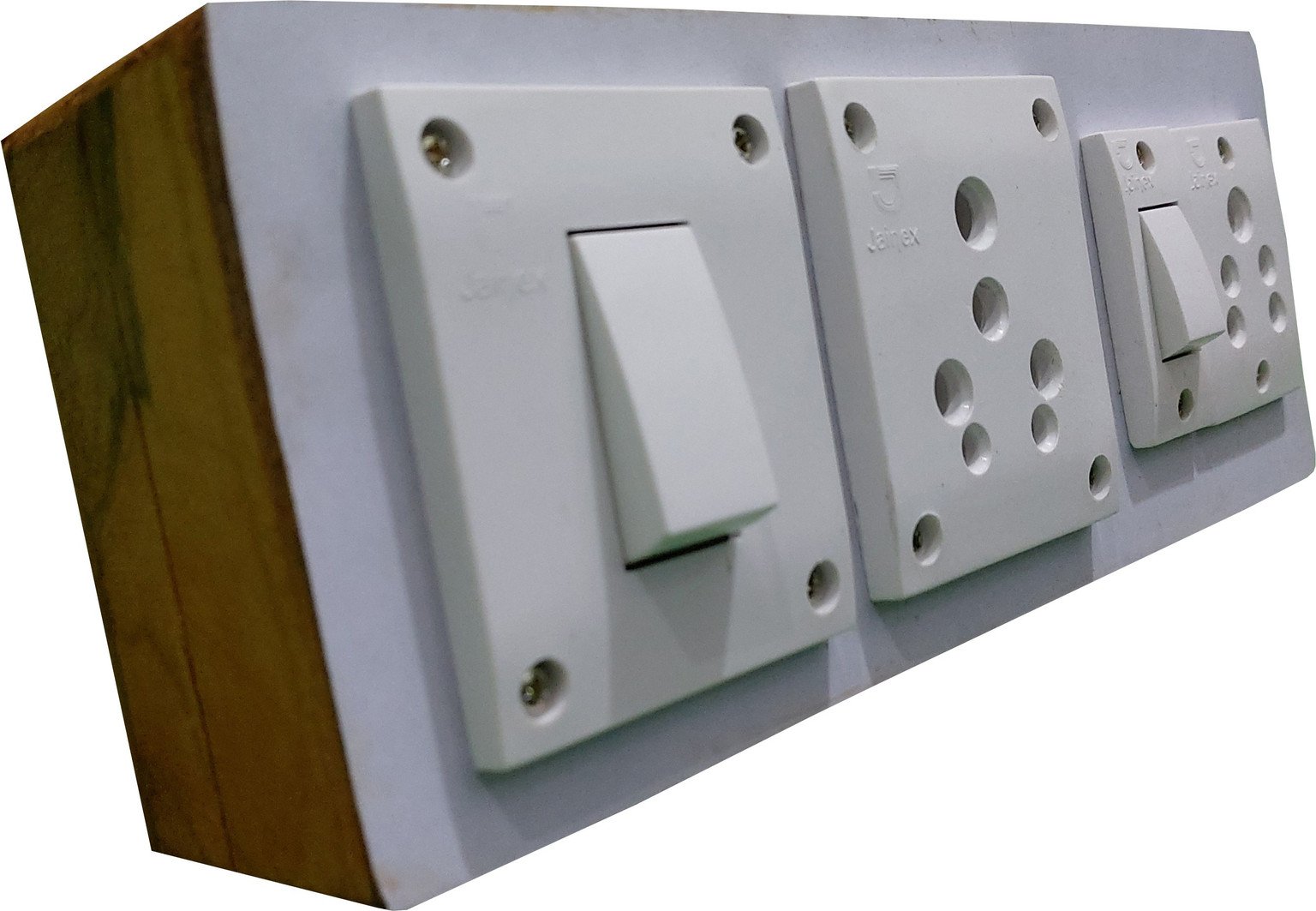 Wooden Electric Switch Socket Extension Board | 1×5A Socket Power Board - Image 3